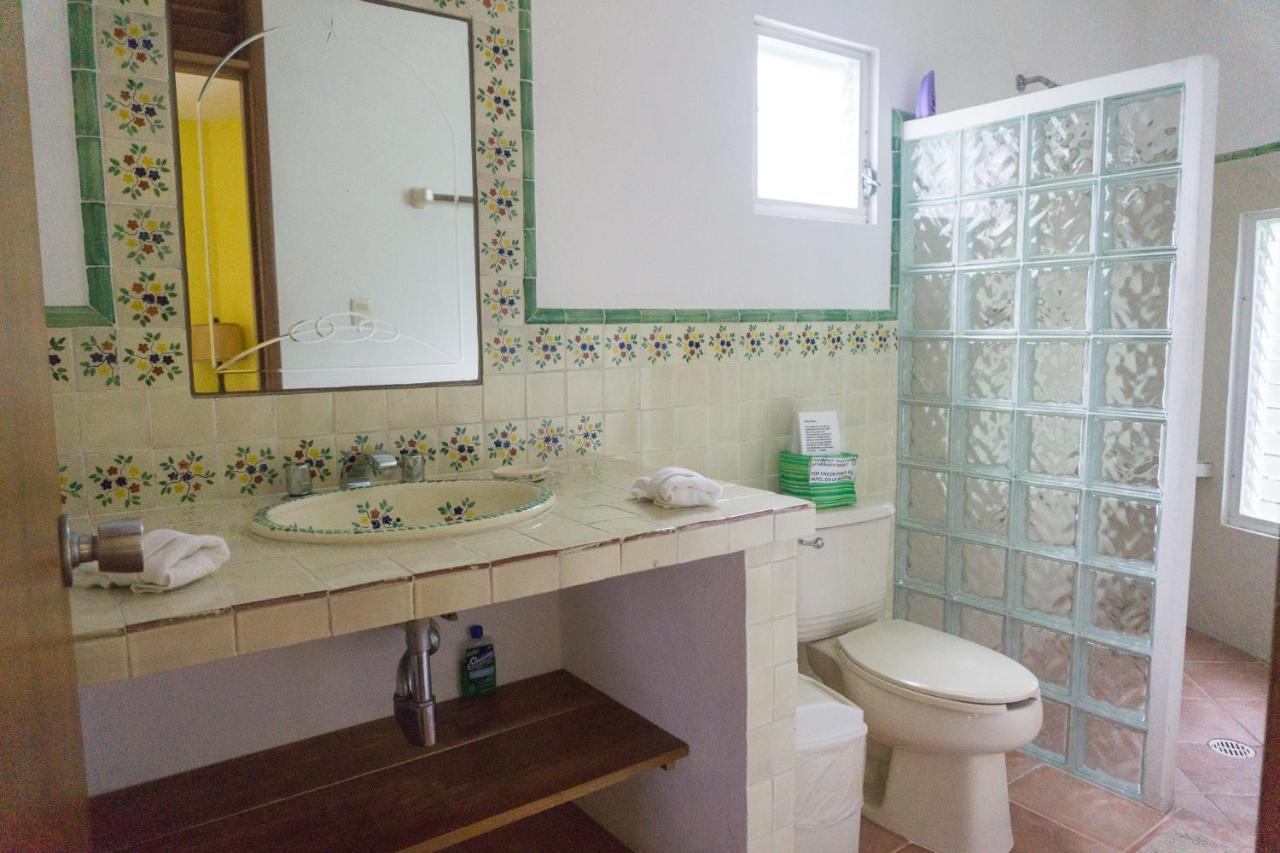 Sea Hawk Suites Isla Mujeres Eksteriør bilde
