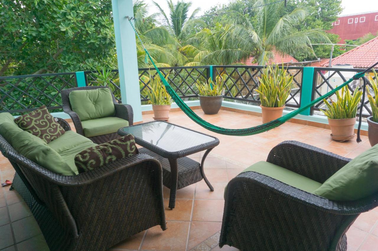 Sea Hawk Suites Isla Mujeres Eksteriør bilde