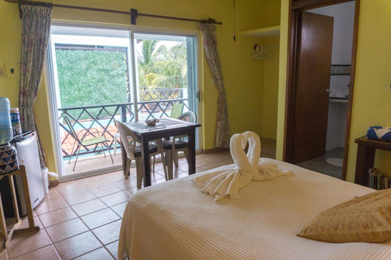 Sea Hawk Suites Isla Mujeres Eksteriør bilde