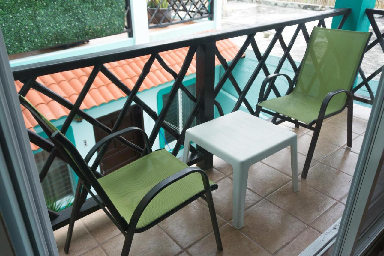Sea Hawk Suites Isla Mujeres Eksteriør bilde