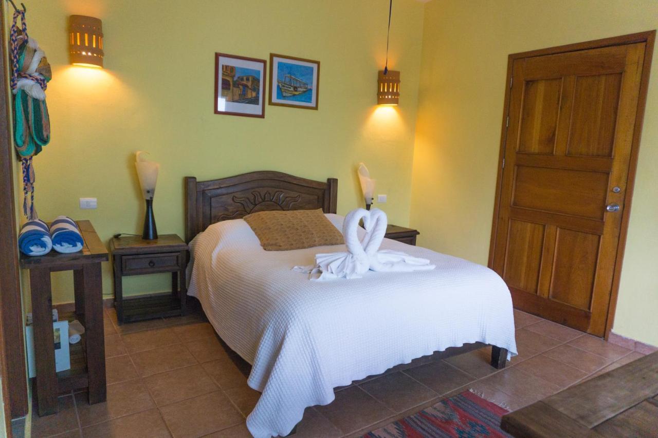 Sea Hawk Suites Isla Mujeres Eksteriør bilde
